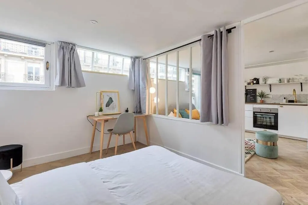 Appartement Refait à neuf proche Arc Triomphe 4P Paris
