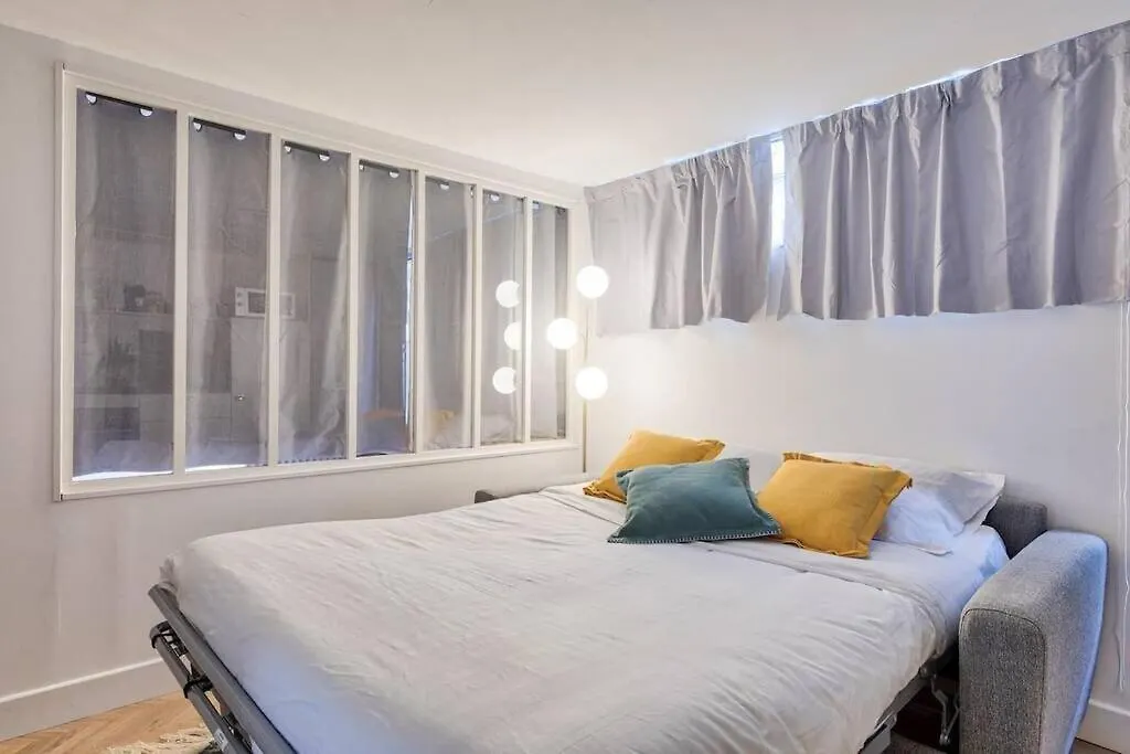 Appartement Refait à neuf proche Arc Triomphe 4P Paris